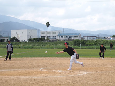 第48回事業所対抗ソフトボール大会01.jpg