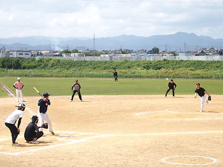 第48回事業所対抗ソフトボール大会02.jpg