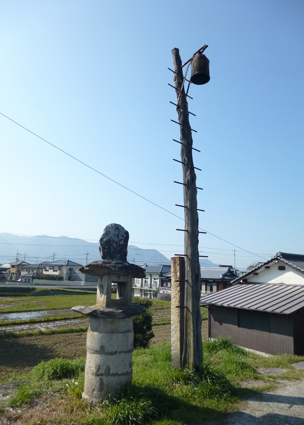釘抜き池の畔で見つけた火の見櫓 〈せとうち暮らしvol.19〉
