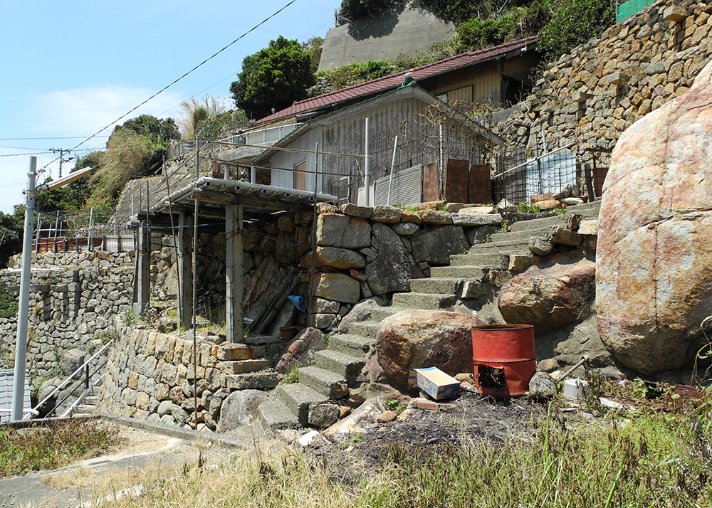 沖の島の干棚　〈せとうち暮らしvol.20〉