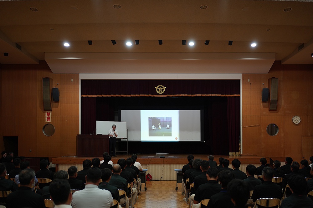菅組全社会特別講演レポート「創造と共感の力を学ぶ：平田オリザ氏の講演から得た気づき」
